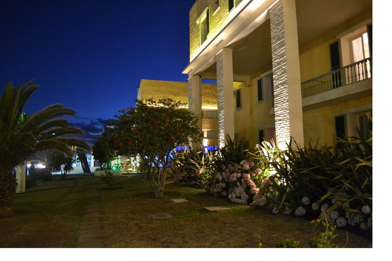 Hotel Cabo Santa Maria La Paloma Quarto foto
